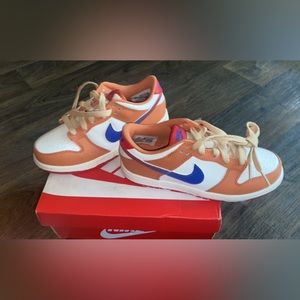 NIKE DUNKS KIDS SIZE 1.5